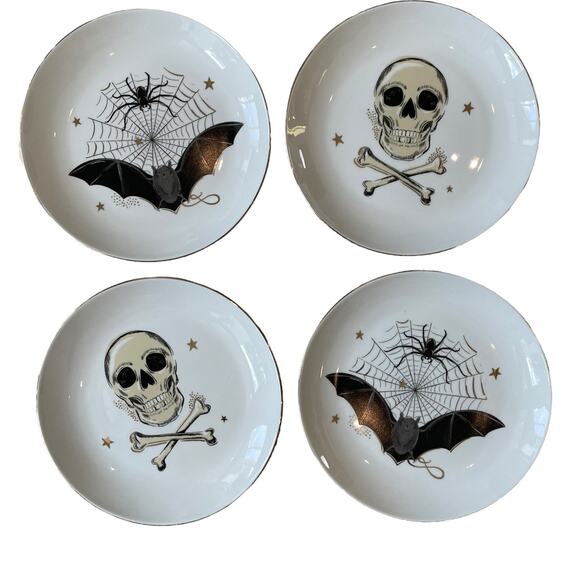 Potter's Studio Halloween Appetizer Plates 6in Bats & Skulls Set of 4 Spooky NEW - Picture 2 of 15